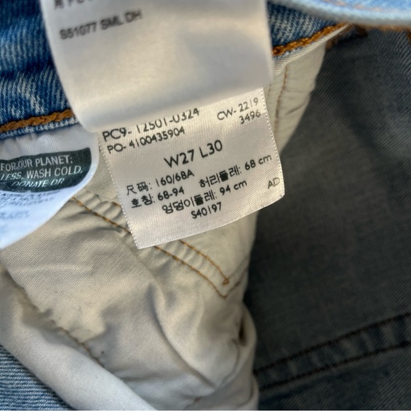 🏙️levi’s ripped 501 jeans🏙️ - Picture 4 of 4